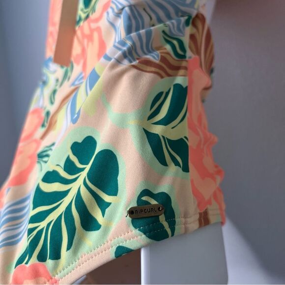 NEW Rip Curl Follow The Sun Long Sleeve Surfsuit in Light Orange Resort Wear XXS - Picture 6 of 6